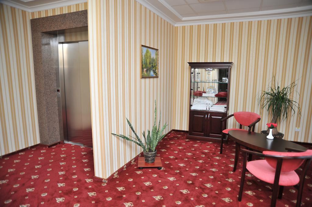 Slava Hotel Zaporizhia Zewnętrze zdjęcie