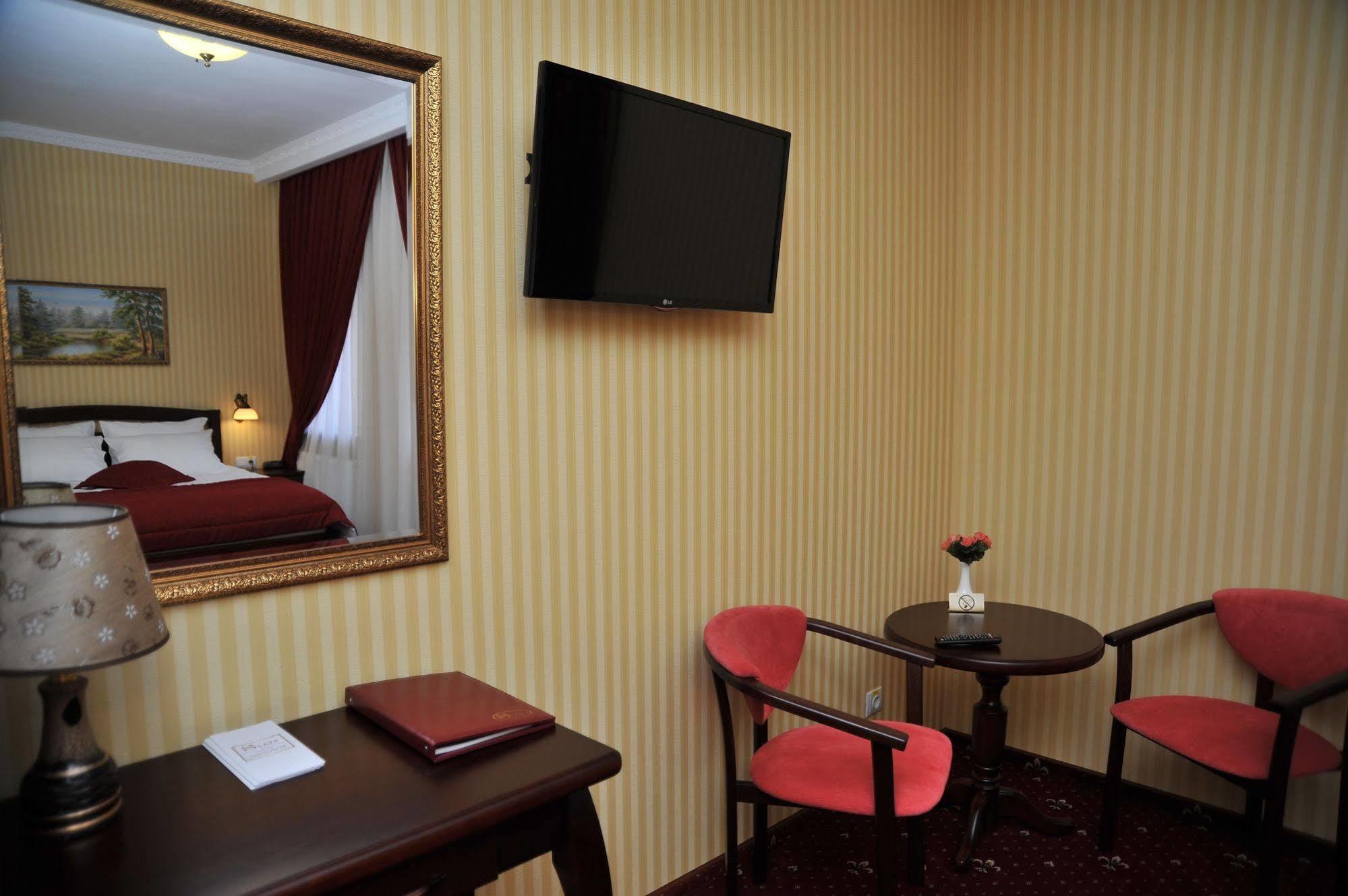 Slava Hotel Zaporizhia Zewnętrze zdjęcie