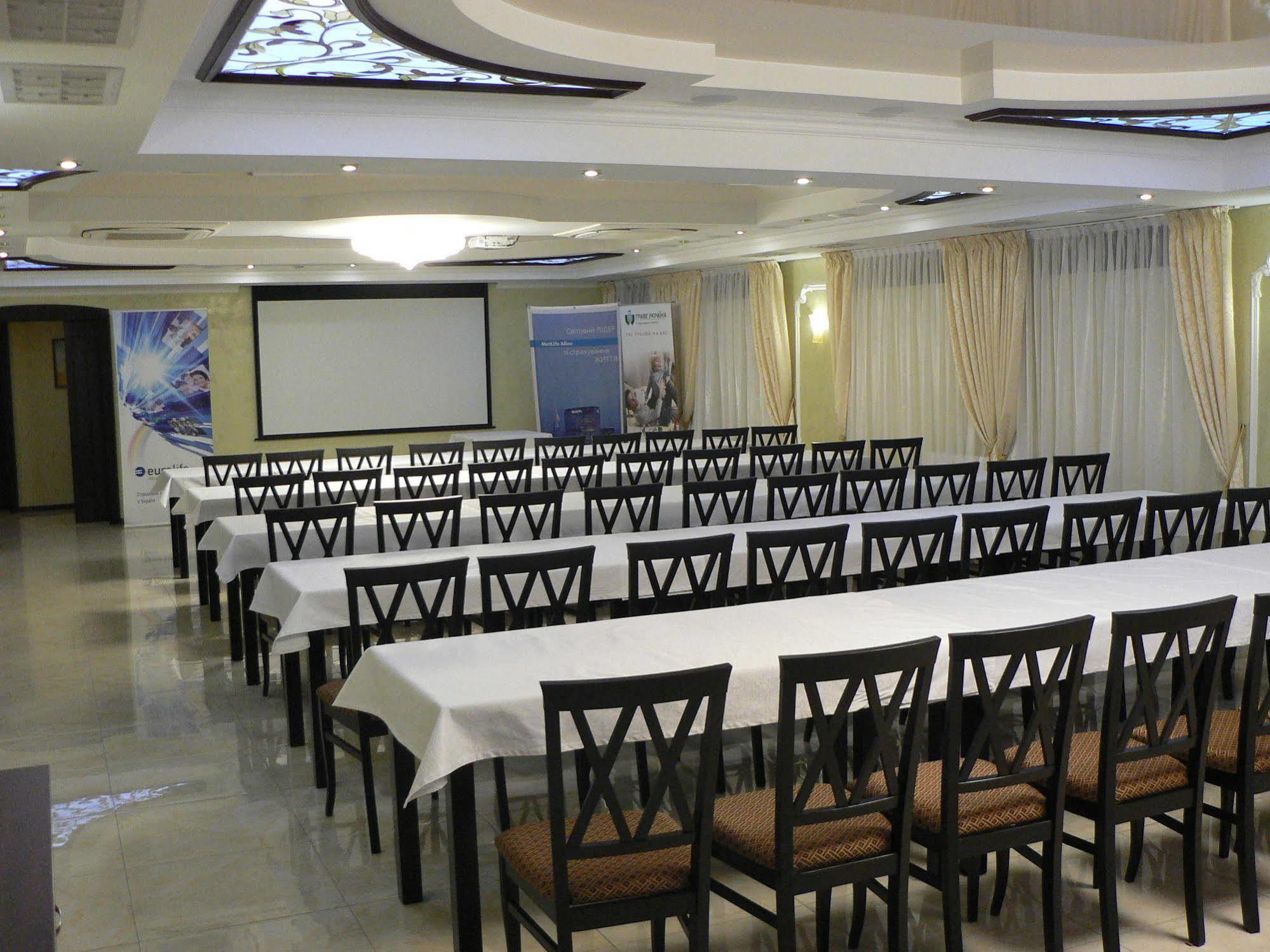 Slava Hotel Zaporizhia Zewnętrze zdjęcie